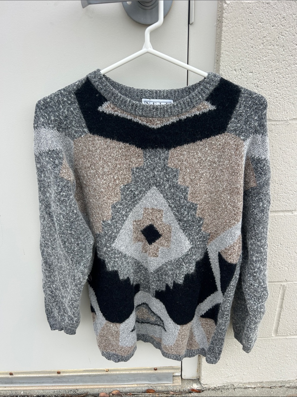 Cozy Geometric Crewneck Sweater - Gray/Taupe/Black
